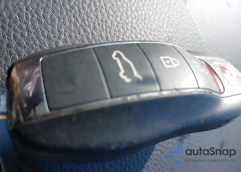 2021 Porsche Macan из США, поврежденный, VIN WP1AA2A5XMLB09818